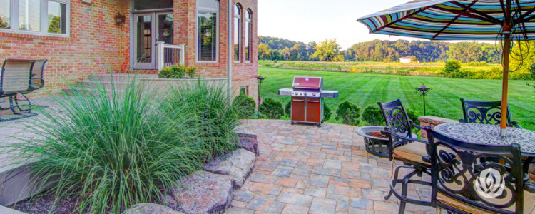 Hardscapes-Patio_LiveWell-Outoors